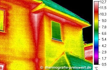 Gebäudethermographie: Thermographische Aufnahme / Wärmebild: Haus